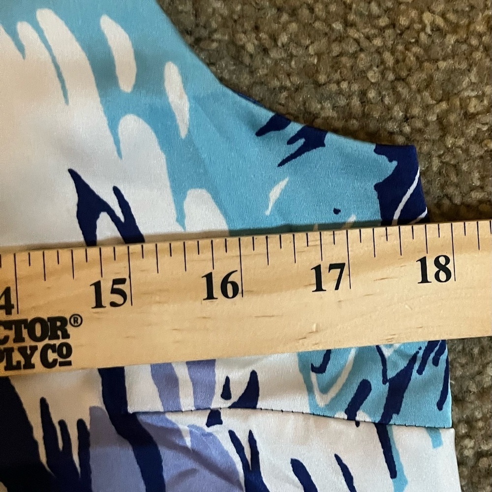Nicole Miller Blue Abstract Patterned Tank Top Medium - Picture 8 of 13